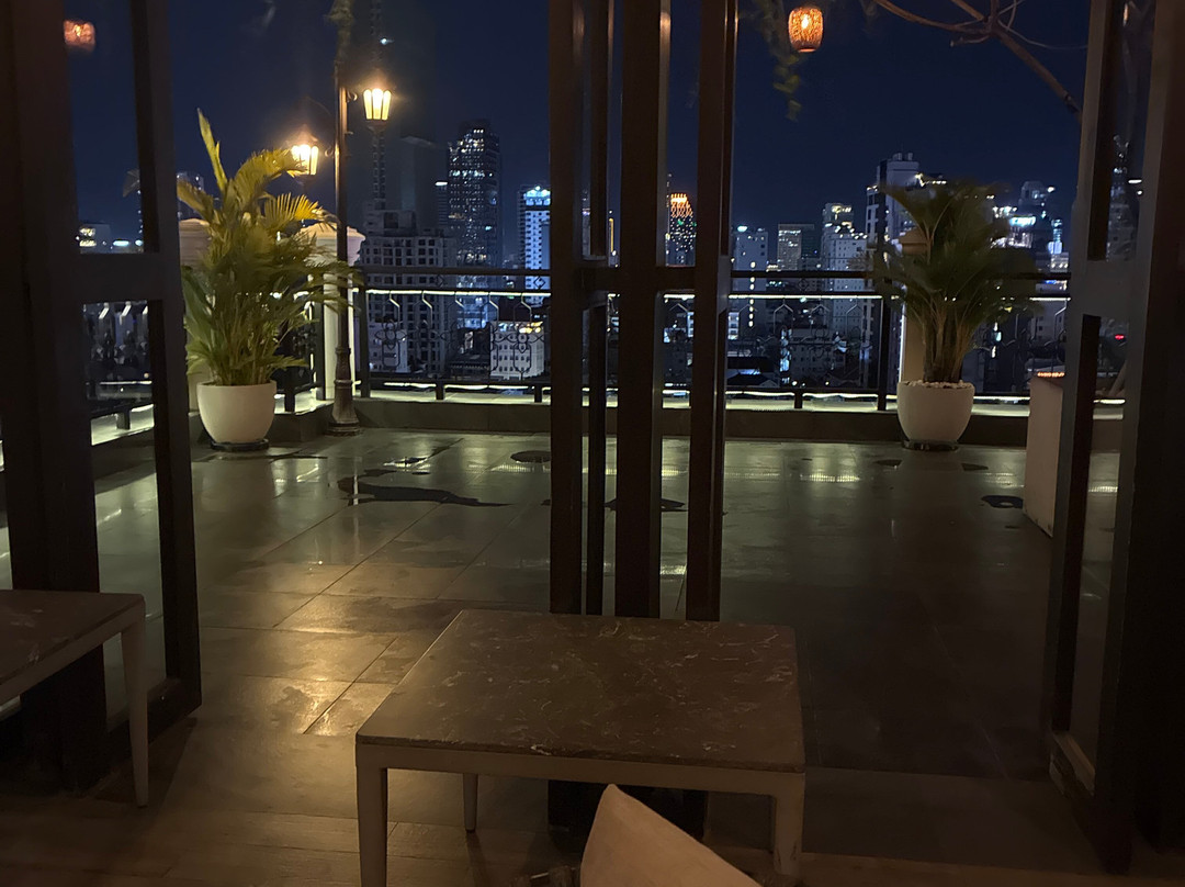 东灿酒店主图