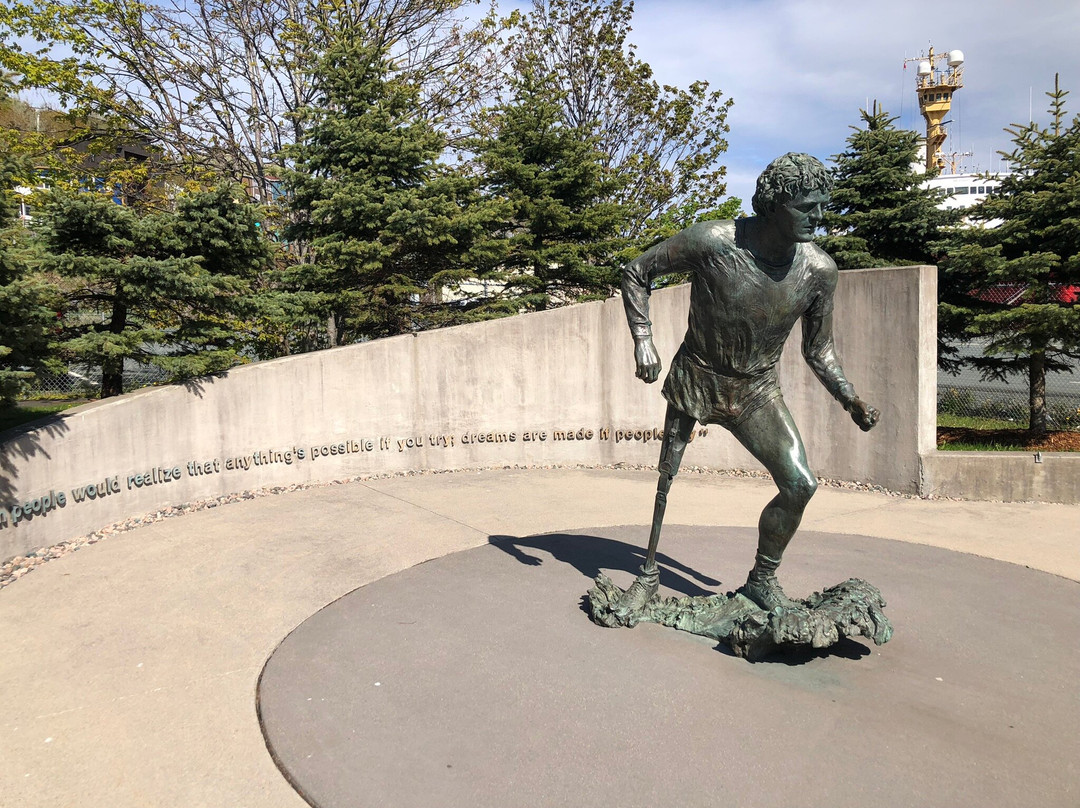 Terry Fox Monument-圣约翰必去景点