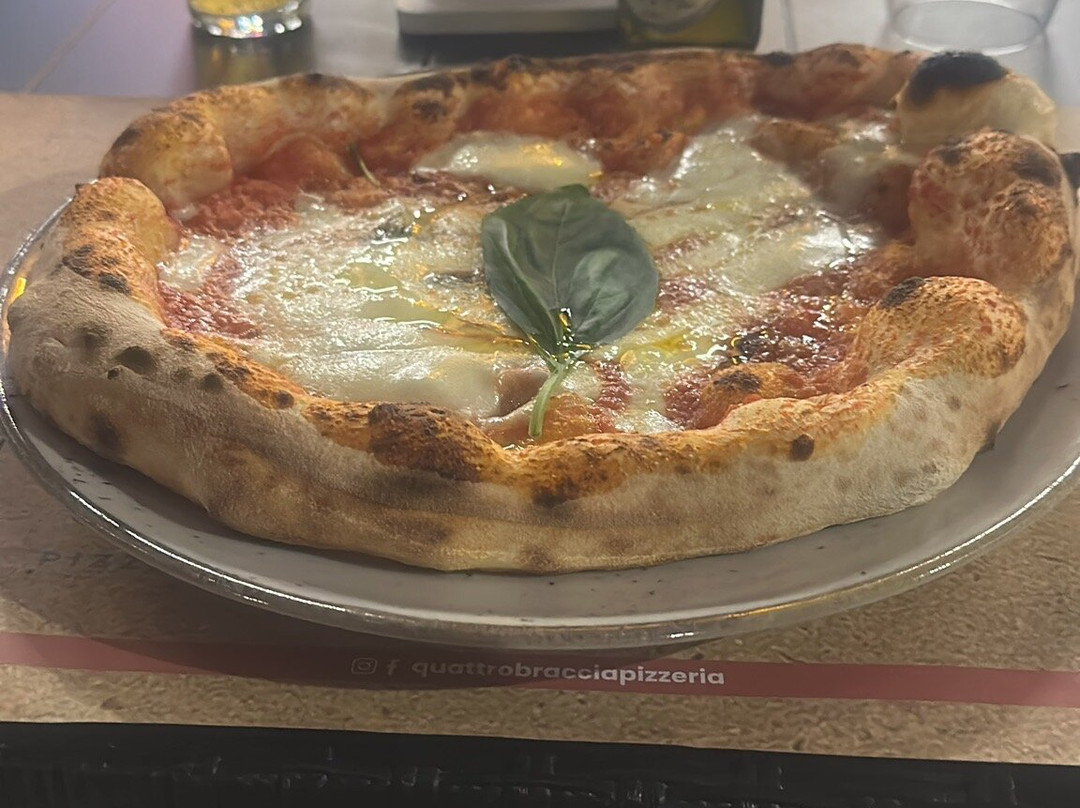 Quattro Braccia - Pizza Contemporanea