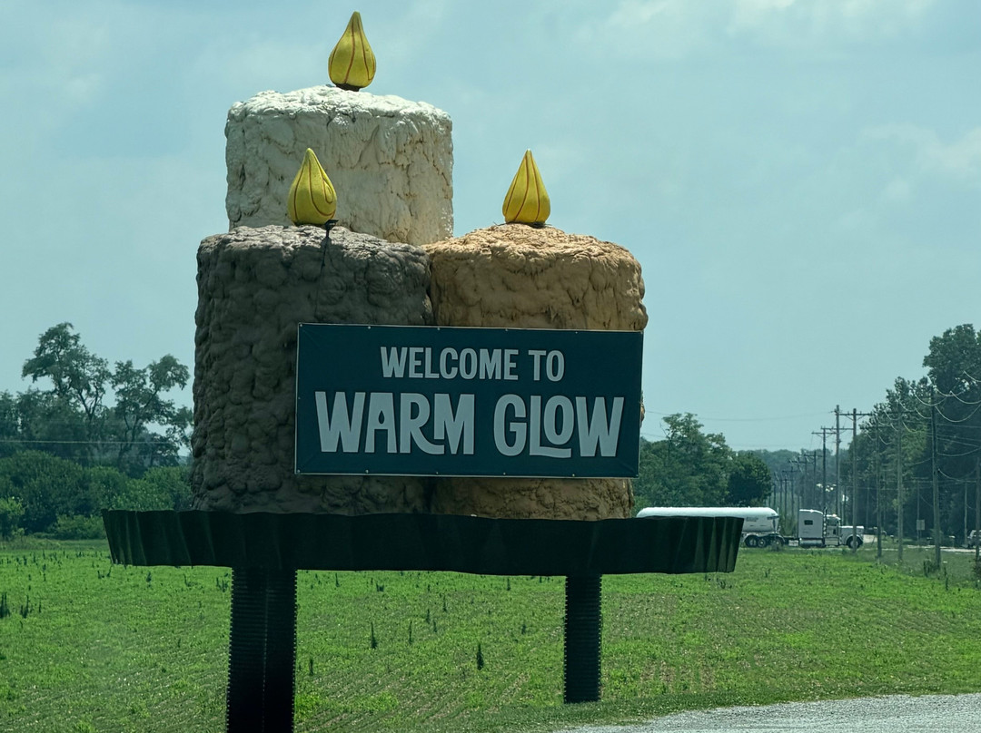 Warm Glow Candle Outlet-Centerville必去景点