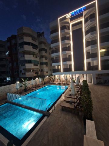 Marein Boutique Hotel-泳池