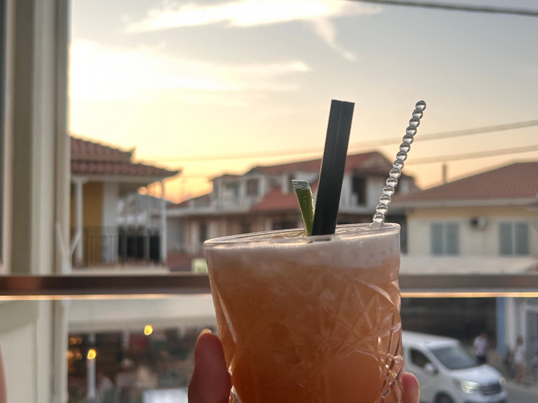 Sea Breeze Roof Cocktail Bar-阿雷克斯必去景点