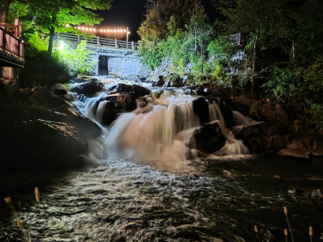 木林威克菲尔德水疗酒店主图
