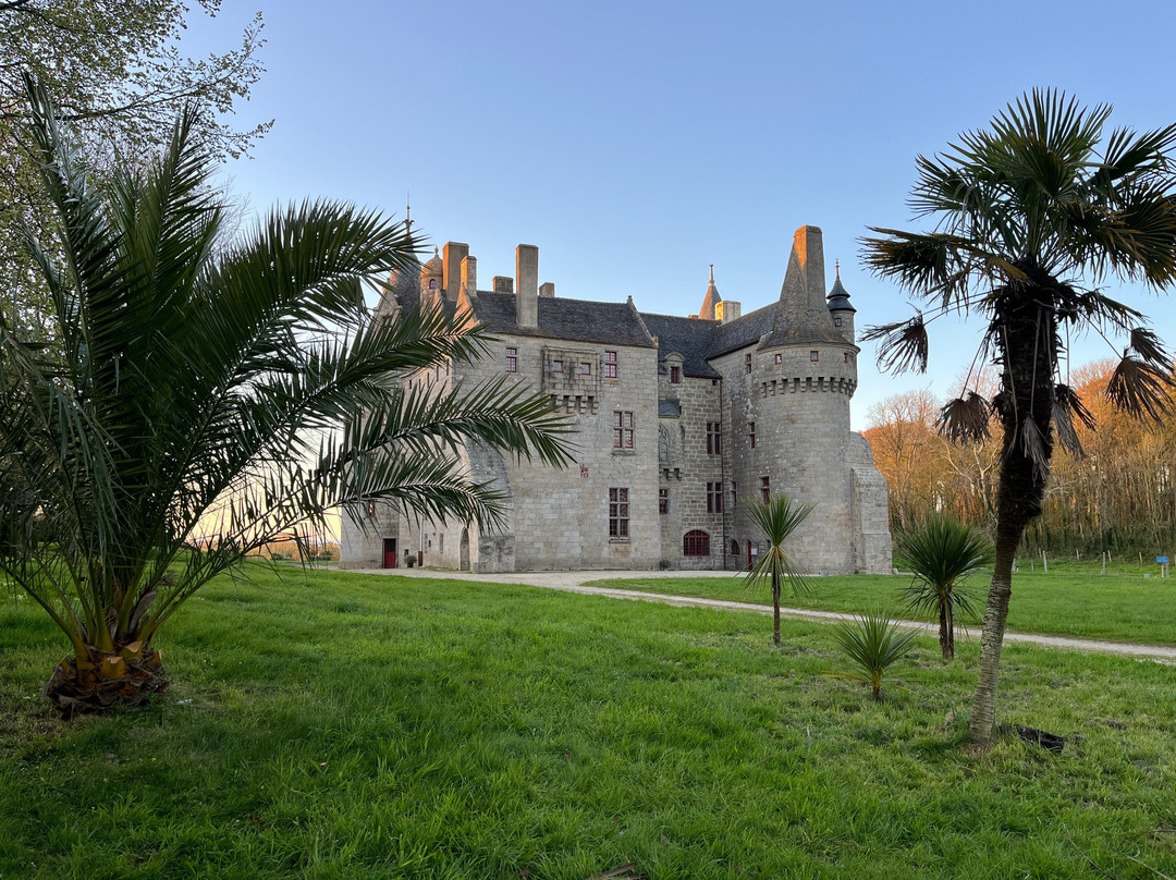Chateau de Kerouzere-西比里必去景点