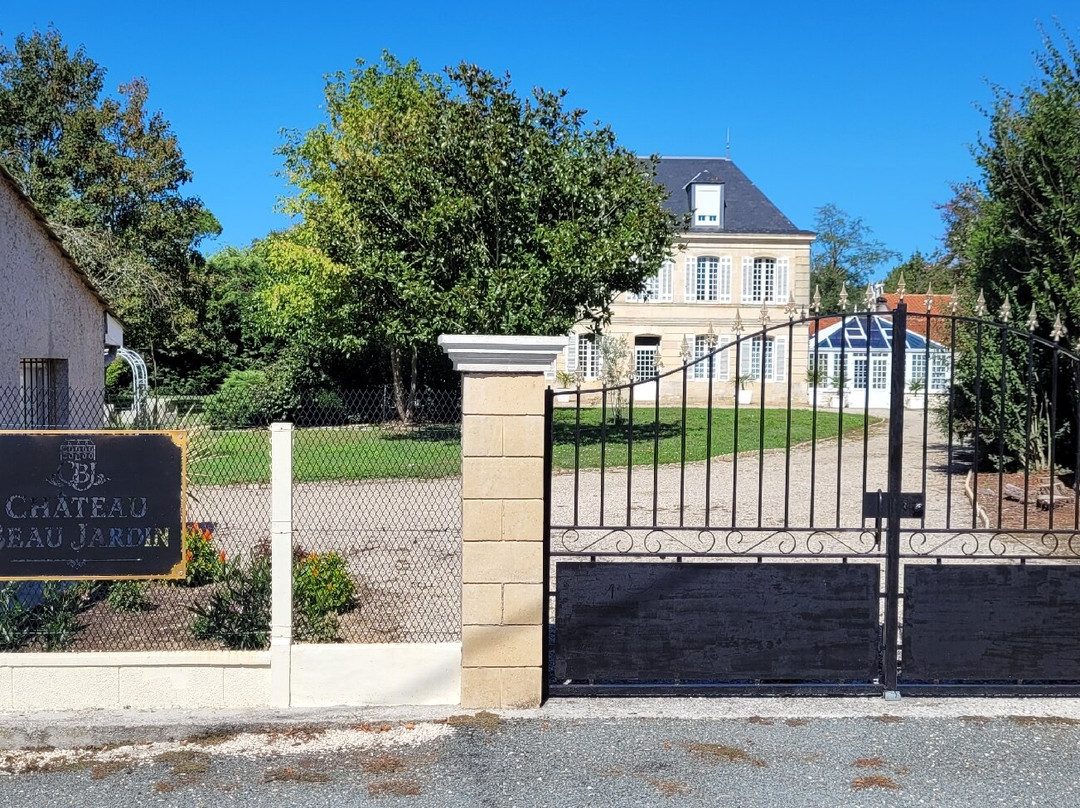 Hotel Chateau Beau Jardin主图