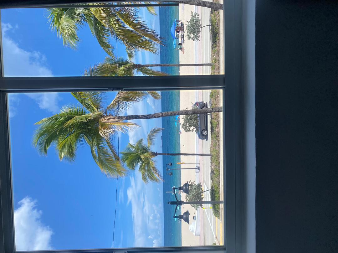 普莱米尔酒店主图
