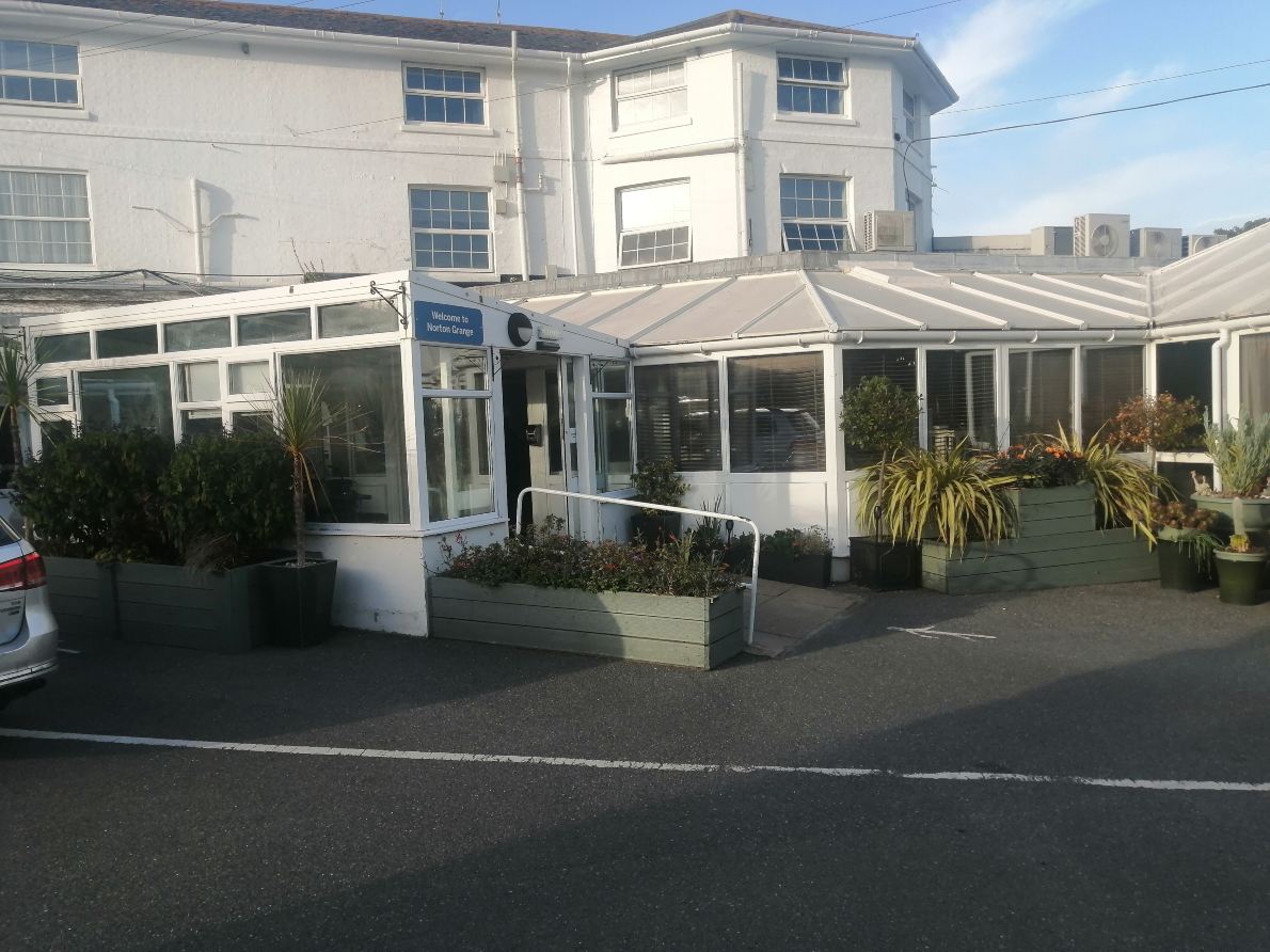 Warner Hotels - Norton Grange-旅行者