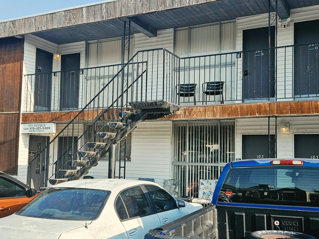 双湖区汽车旅馆主图