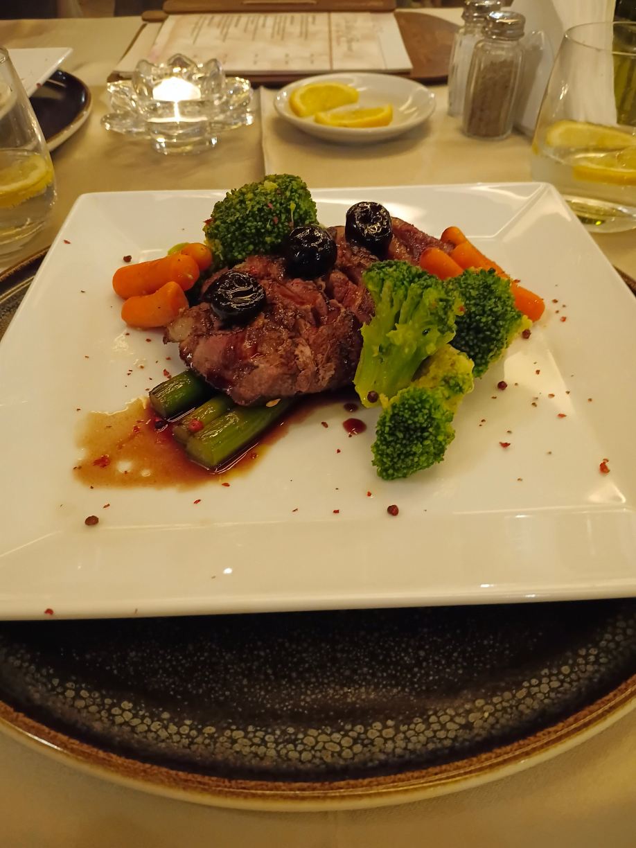 Familly Art Hotel Nirvana-旅行者
