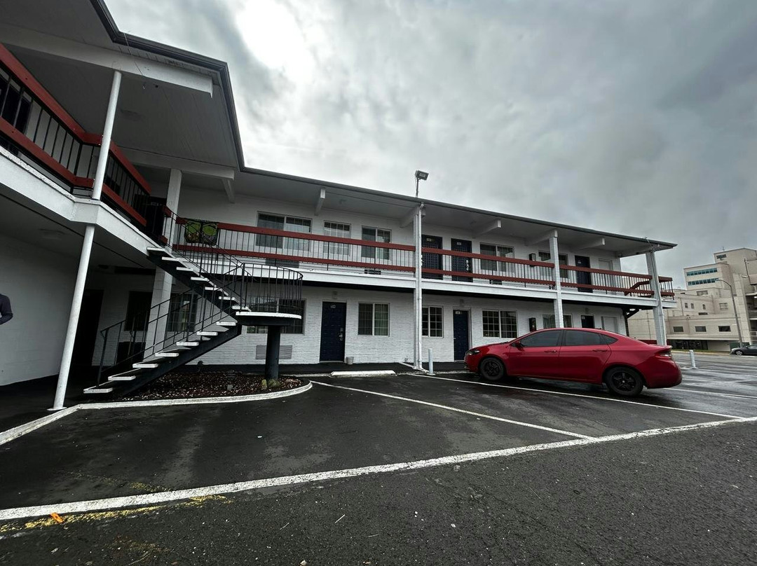 Travelers Inn by OYO Longview Kelso