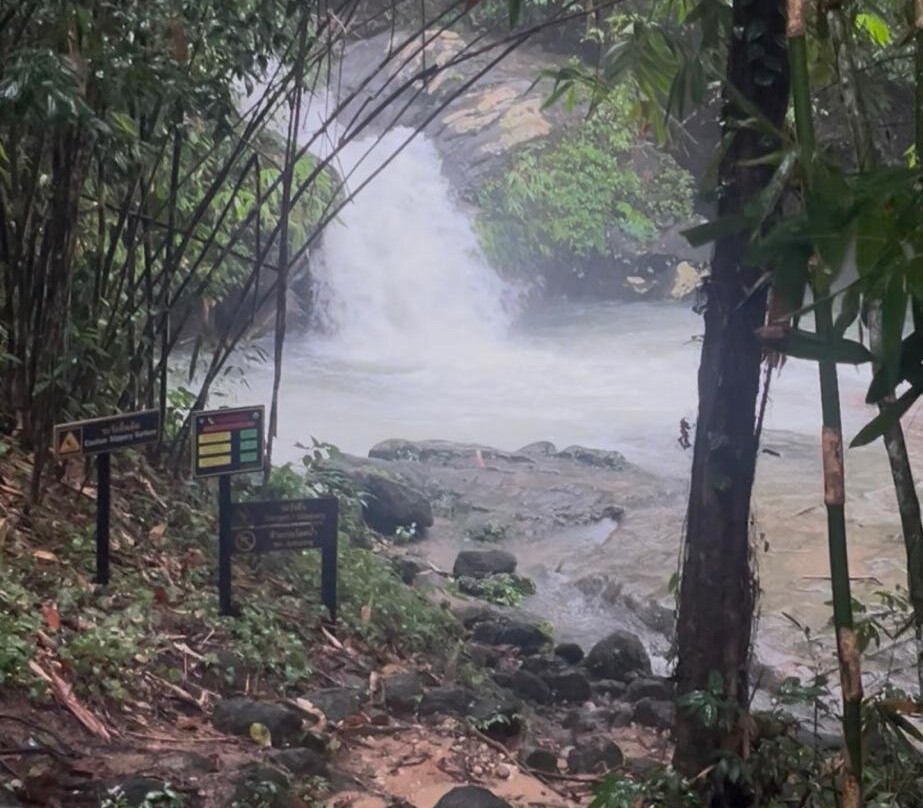Ton Chong Fa Waterfall-拉克山必去景点