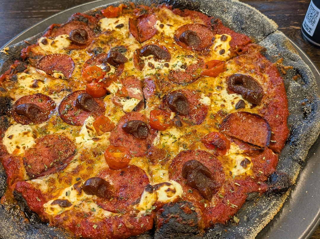 Black Crust Pizzeria