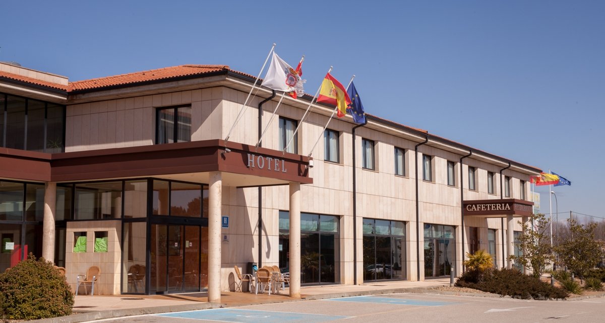 Hotel Villa de Almazan-官方