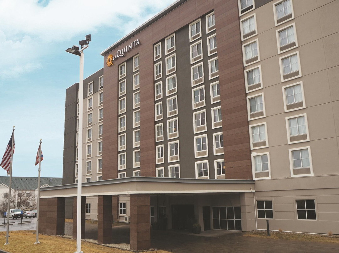 沙伦维尔酒店住宿-La Quinta Inn & Suites by Wyndham Cincinnati Sharonville