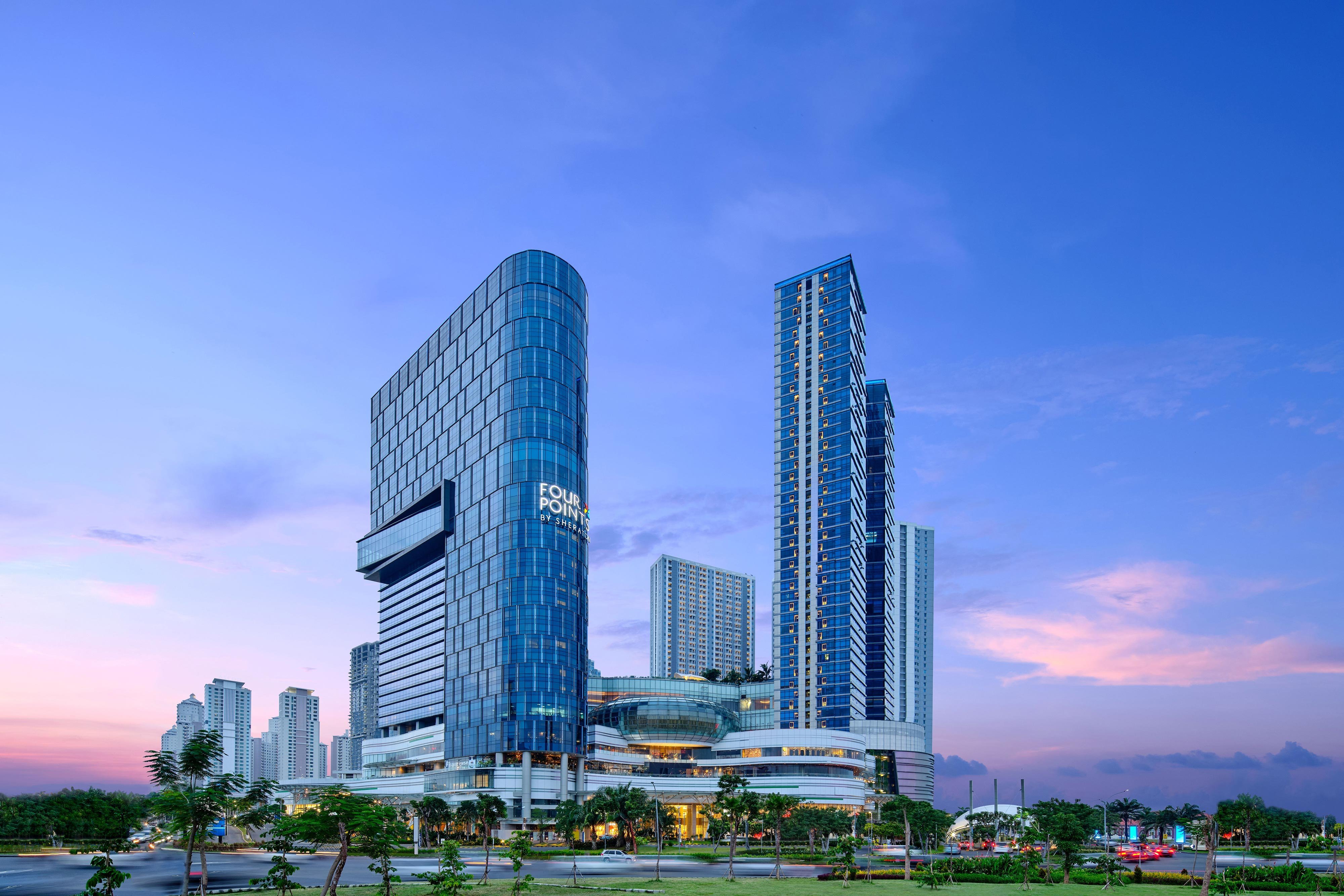 Four Points by Sheraton Surabaya, Pakuwon Indah-官方