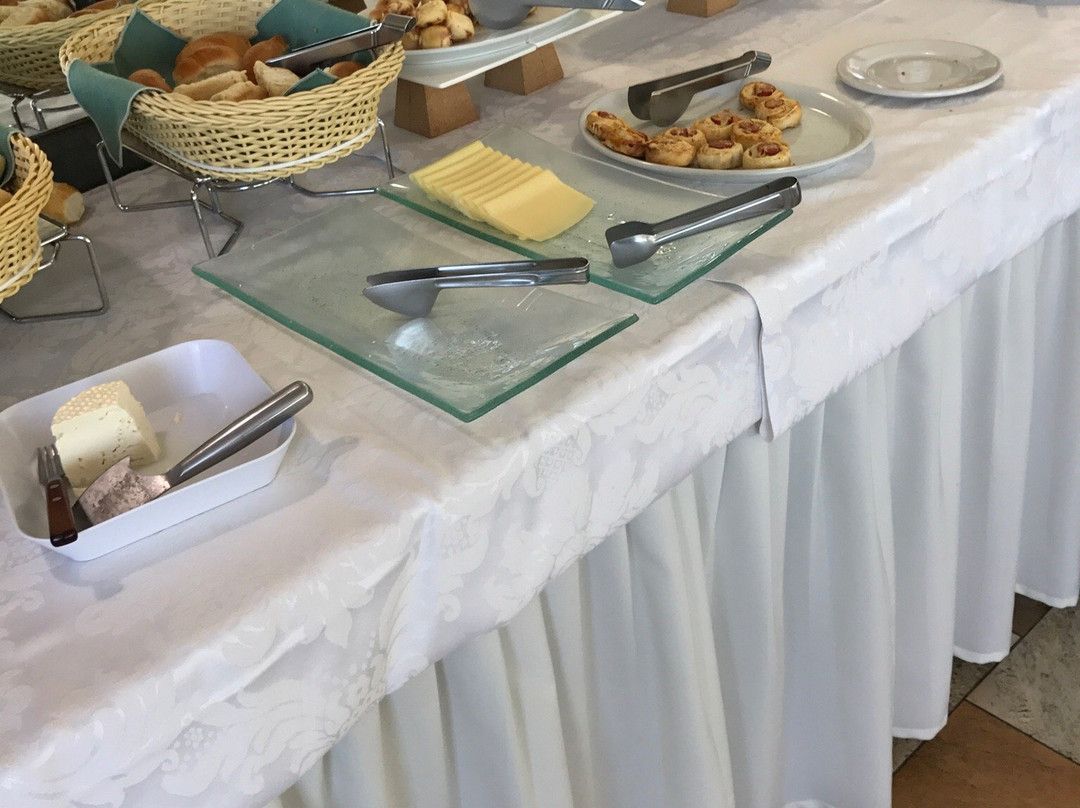 Cezanne Plaza Apart Hotel