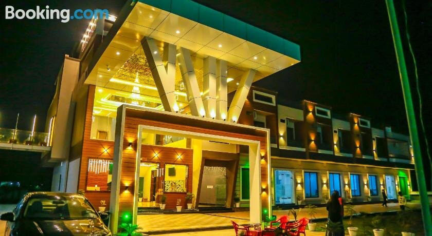 Aashirwad Hotels & Resort