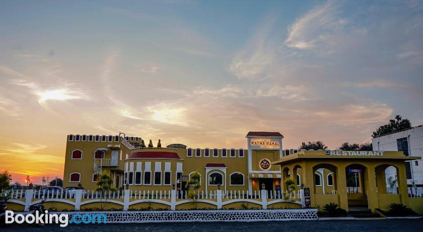 Hotel Ratna Mahal