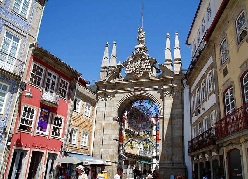 Arco da Porta Nova景点图片