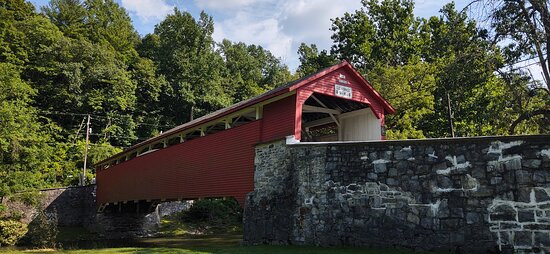 Manasses Guth Covered Bridge-Whitehall必去景点