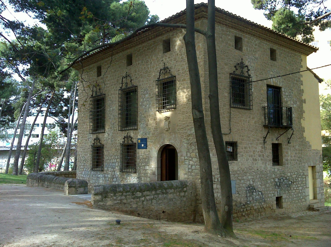 Cadrete旅游景点-Museo de Zaragoza Seccion de Ceramica