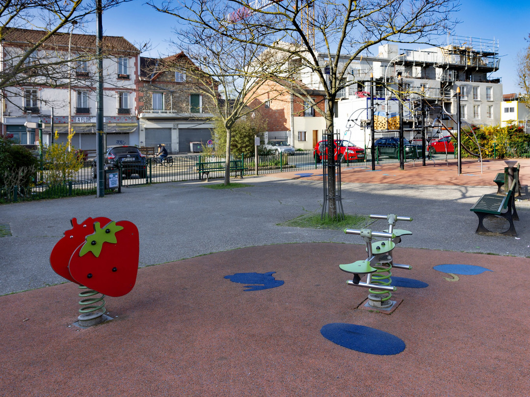 Square Pasteur