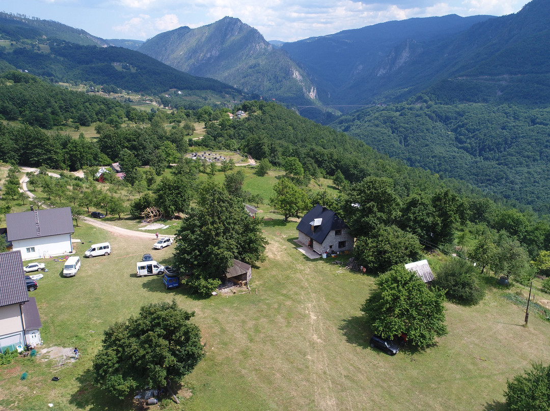 Hostel Lekovic Rafting