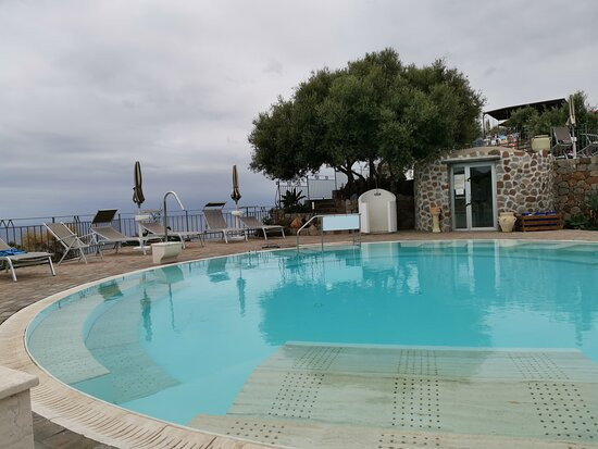 Le Piscine di Eolo-利帕里必去景点