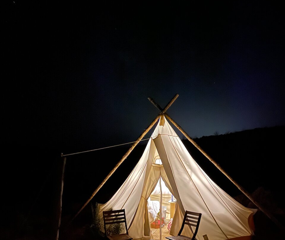 Under Canvas Zion主图