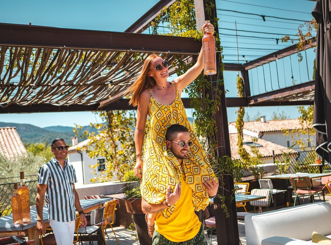 Les Mayons餐馆和美食-UP Restaurant