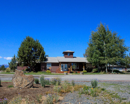 Crater Lake Spirits Tasting Room主图