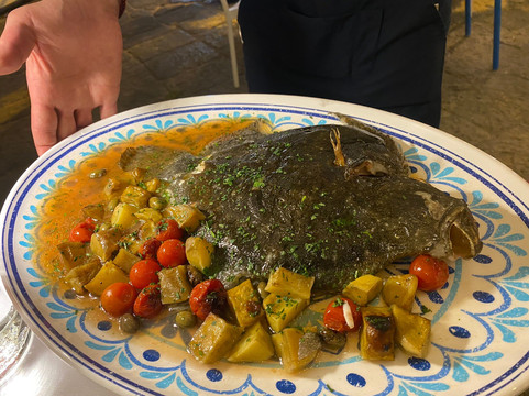 Re Mare Restaurant主图