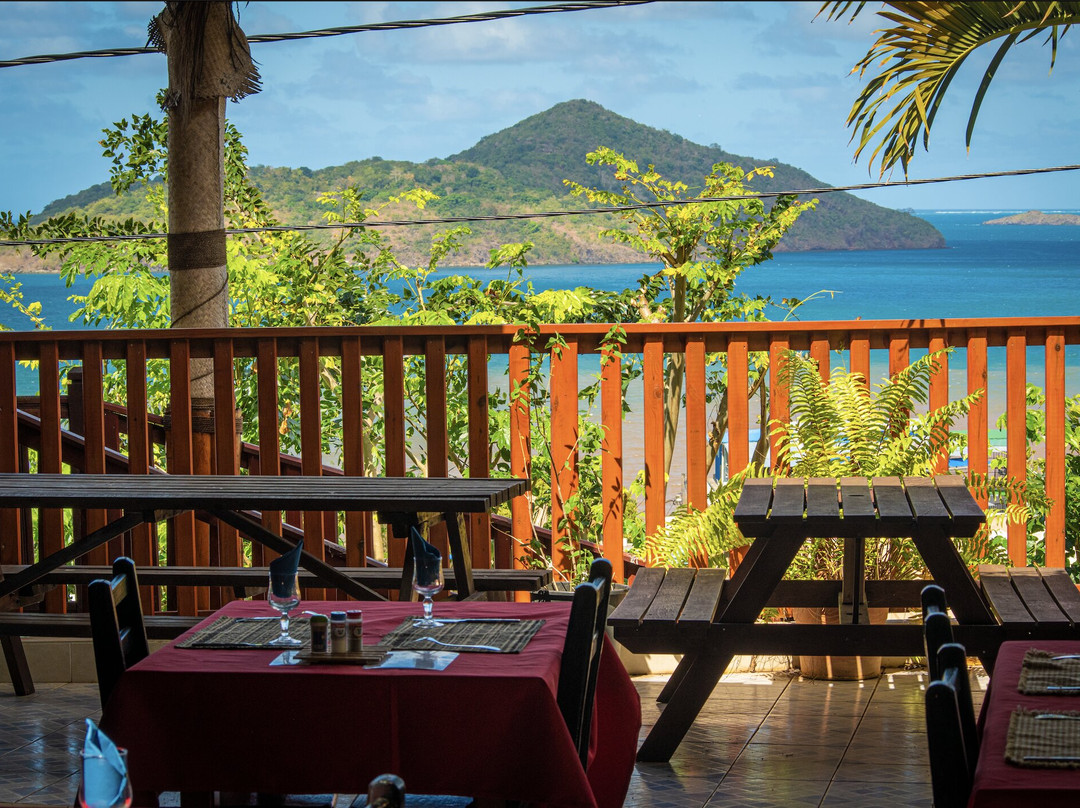 Isijiva Hôtel - Bar - Restaurant