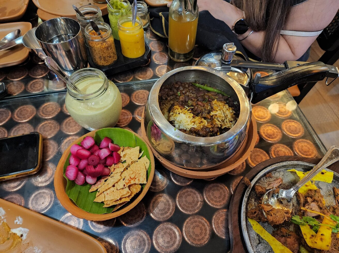 Pot Pot - Yum Yum Indian Delivery