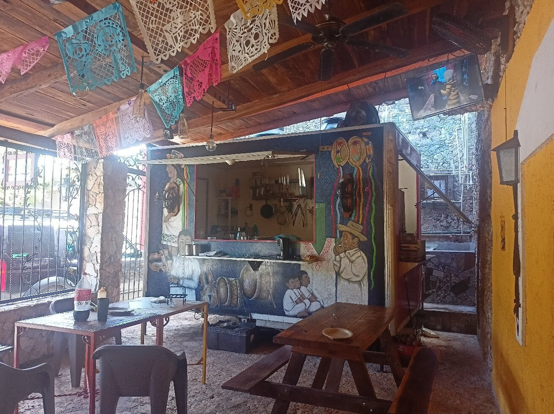Taquería Y Restaurante "don Mayapax"