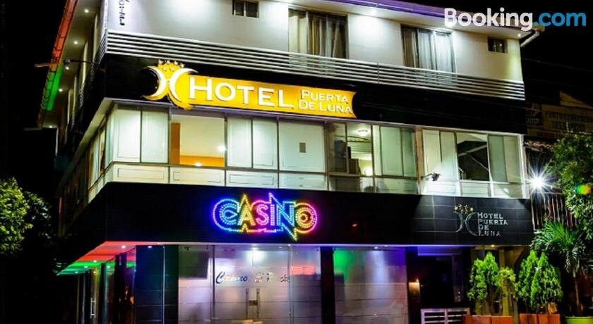 Hotel Puerta De Luna
