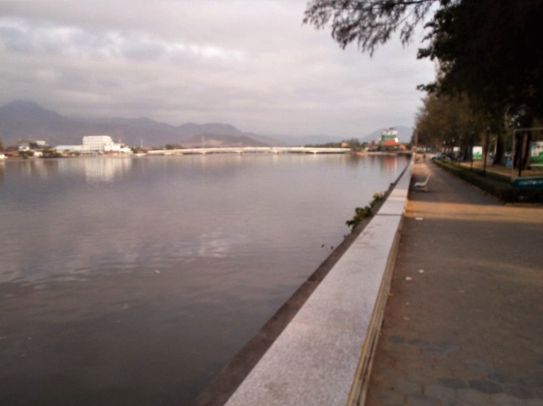 Old Bridge-贡布必去景点