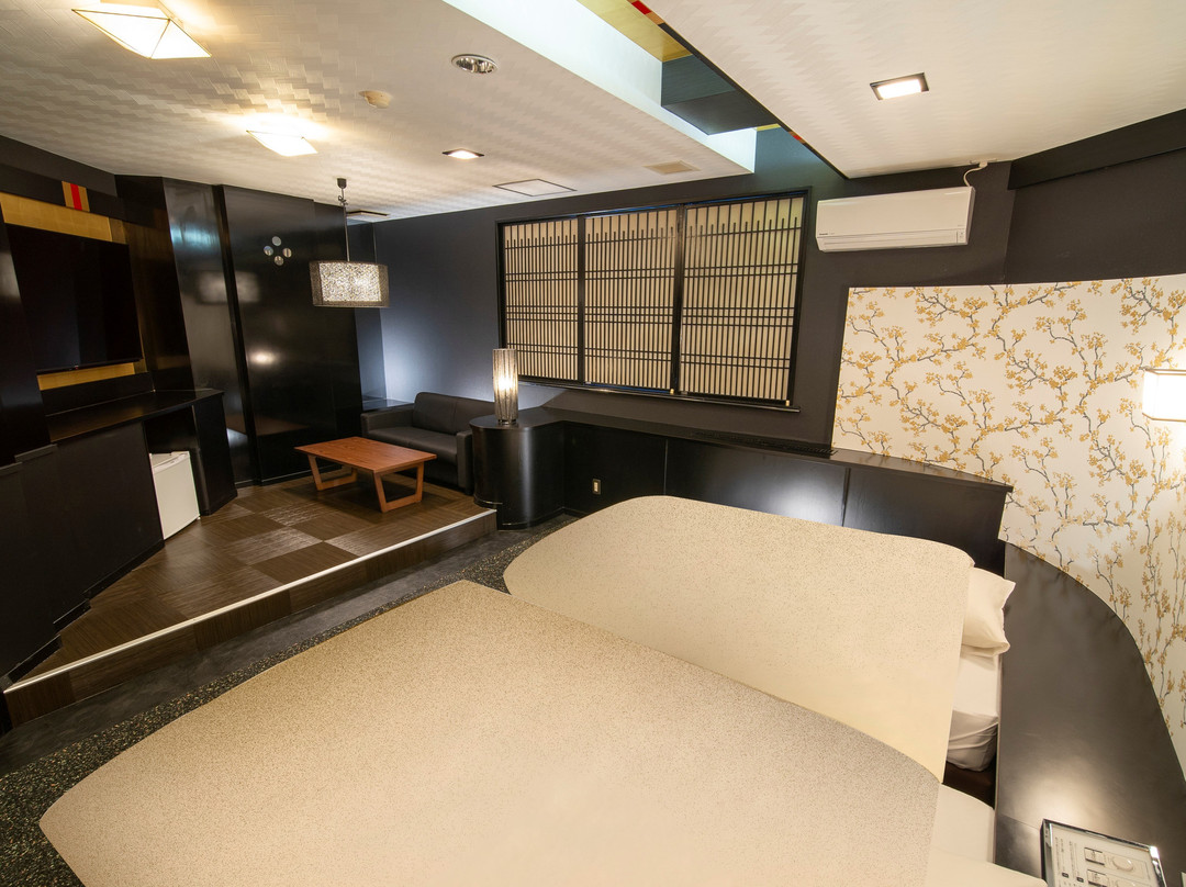 Royal Hotel Uohachi Bettei主图