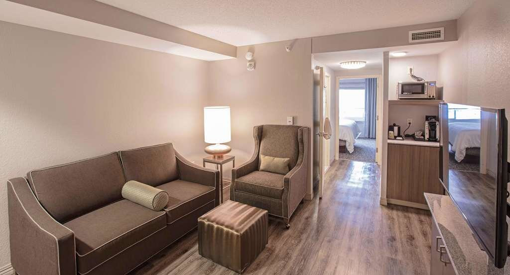 德梅因/厄班戴尔希尔顿花园酒店主图