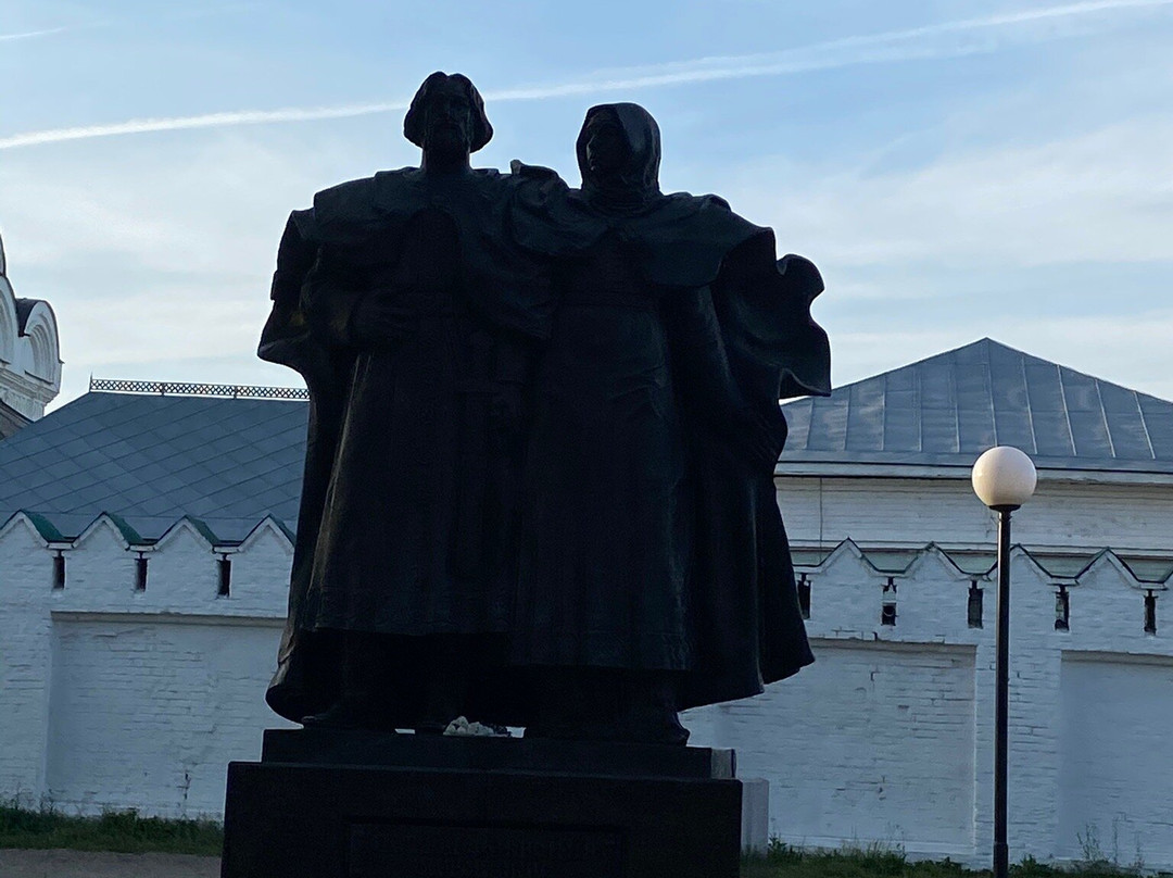 Potr i Fevroniya Muromskiye Monument景点图片