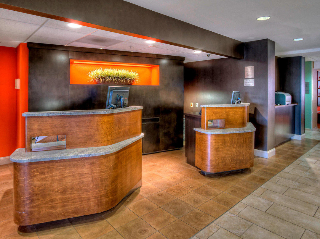 伯灵顿万怡酒店主图