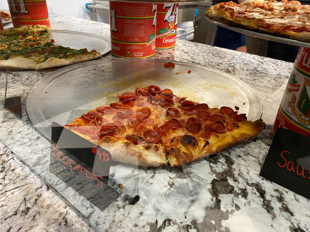 El Mar's New York Pizza