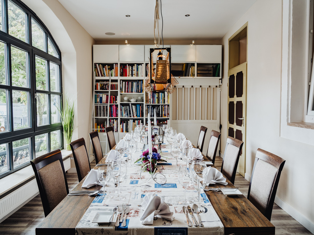 Hotel & Restaurant Hessischer Hof主图