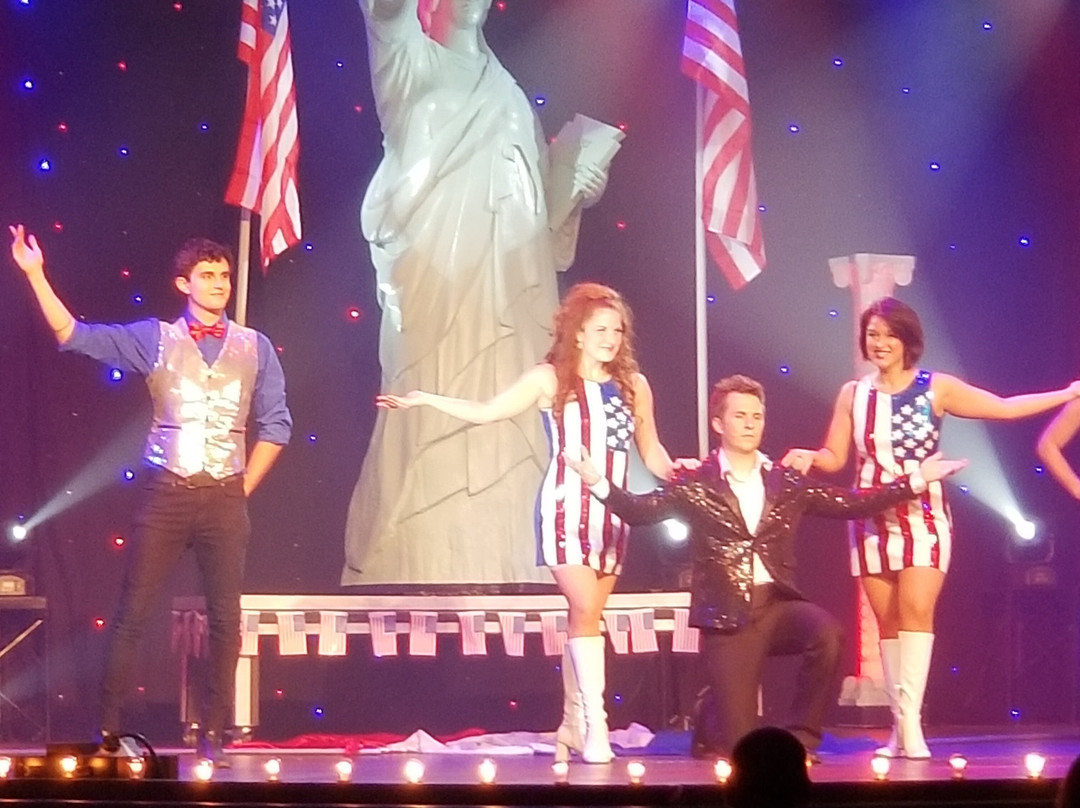 Magic & Wonder Show-Paradise必去景点