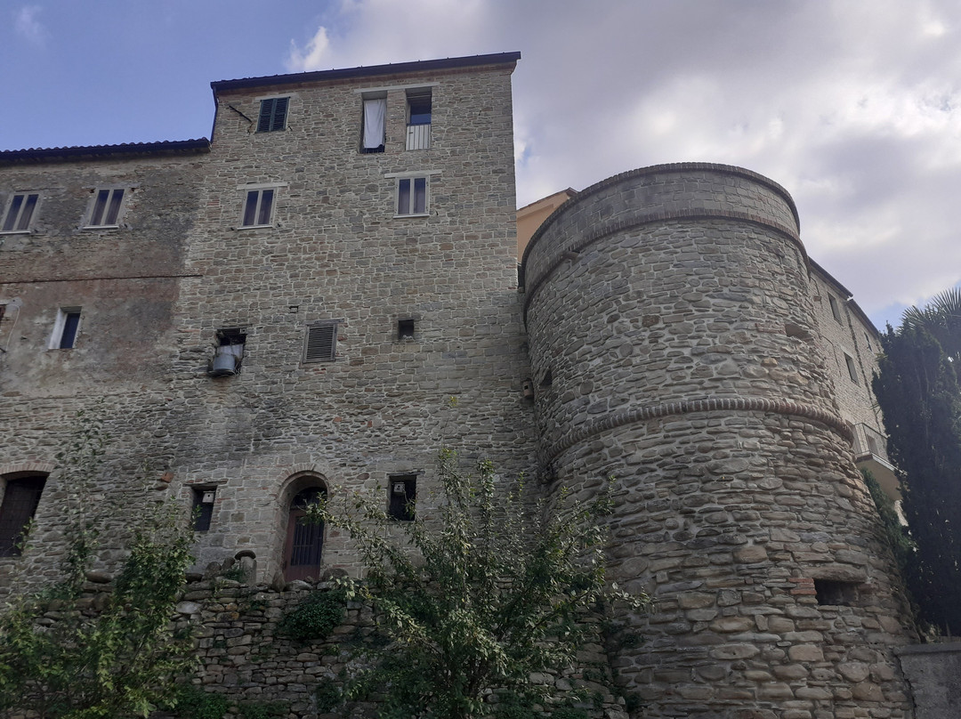 Castello di Castiglioni-Arcevia必去景点