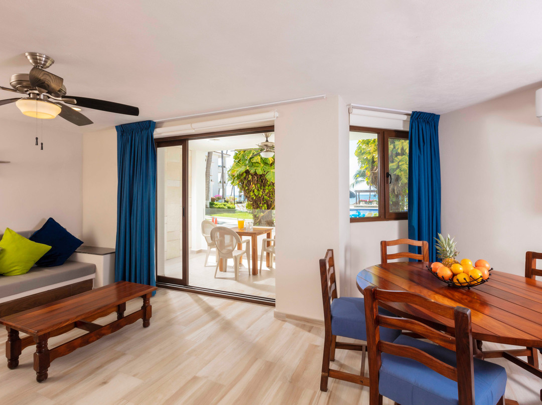 Vista Vallarta All Suites on the Beach主图