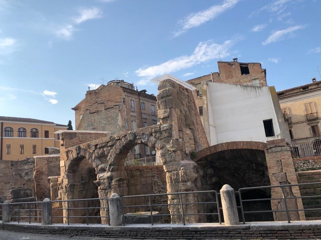 Roman Theatre-泰拉莫必去景点