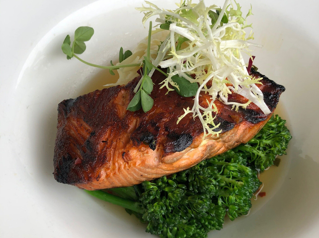 圆石滩餐馆和美食-Roy's at Pebble Beach