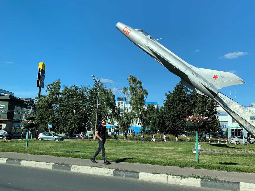 Monument to the MiG-21景点图片