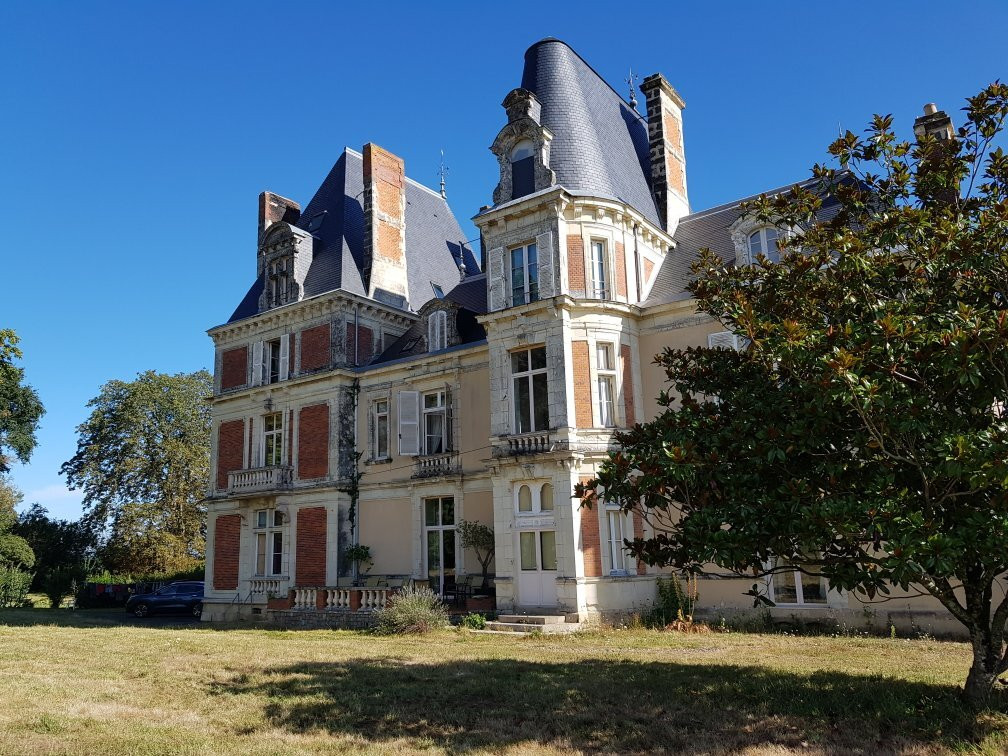 Chateau Le Breil主图